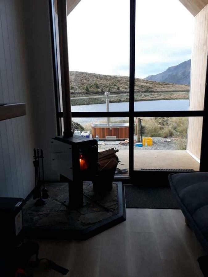 Отель Lake Stella Mountain Huts Mt Lyford Экстерьер фото